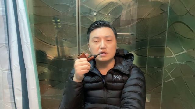 烟斗烟草评测: Mac Baren Burley London Blend 限量版 劲道2.0 饱满度 3.0 室韵4.0 异常淡雅，室韵宜人，纯休闲 смотреть онлайн