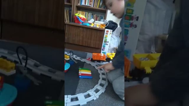 LEGO Duplo pociąg towarowy 10875 смотреть онлайн
