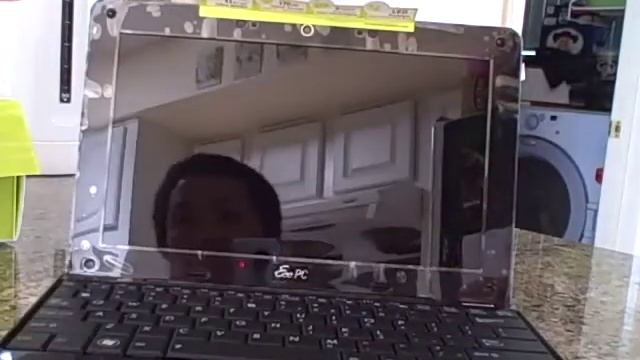 Asus Eee PC 1008HA Box Opening
