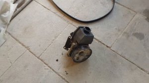 Замена насоса гидроусилителя (ГУР) Mercedes w210