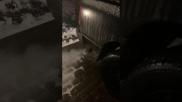 Dodge Ram. Вернул на место выхлоп смотреть онлайн