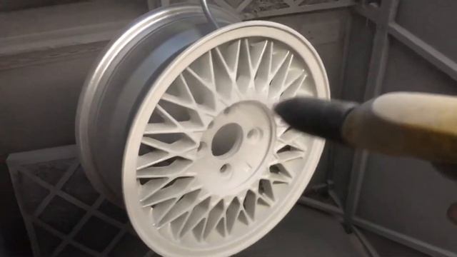 Powder coating Saab 900 alloy wheels смотреть онлайн