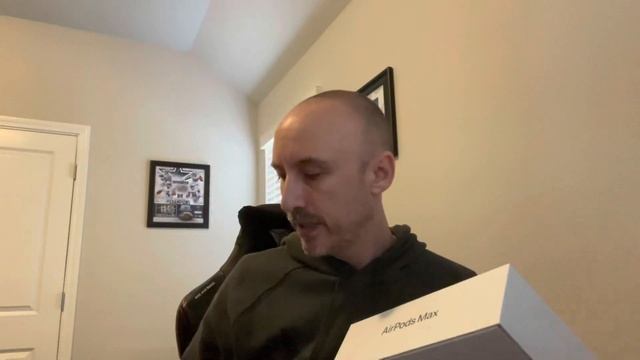 Airpods Max Switching it Up смотреть онлайн