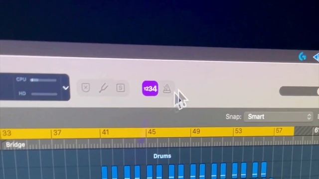 Logic Pro X - Record On Time with Low Latency Monitoring Mode смотреть онлайн