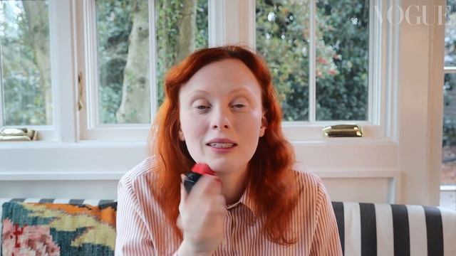 Karen Elson’s working-from-home makeup look | My Beauty Tips | Vogue India смотреть онлайн
