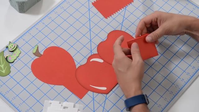 SVG File - Suzy's Apple - Assembly Tutorial (For Cricut, Silhouette, and ScanNCut) смотреть онлайн