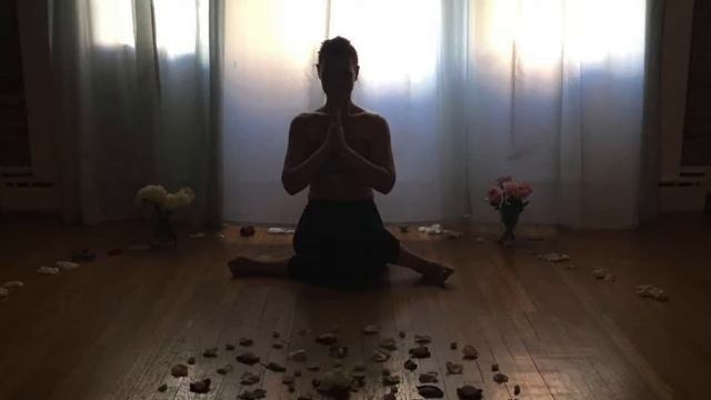 Vinyasa Flow at Inlet Yoga смотреть онлайн