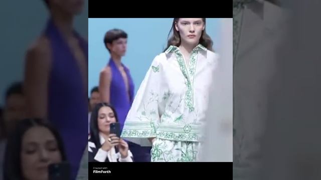 ELIE SAAB SPRING SUMMER 2023 COLLECTION смотреть онлайн