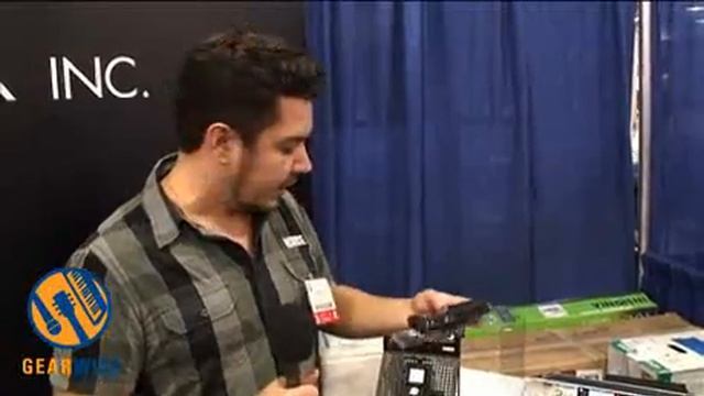 Korg MR-2000S, MR-1000, MR-2, SOS Recorder On Display At 129th AES (Video) смотреть онлайн