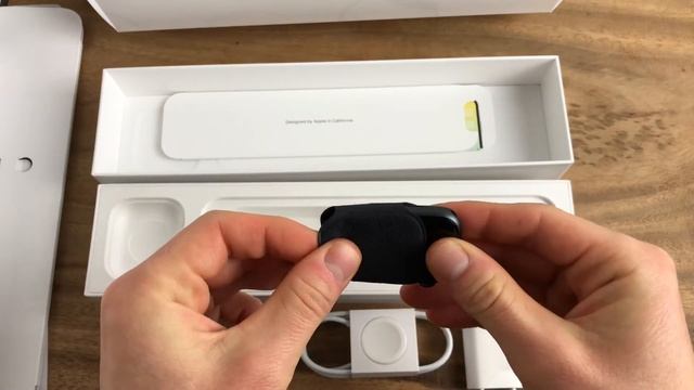 Apple Watch Series 4 44mm Unboxing смотреть онлайн