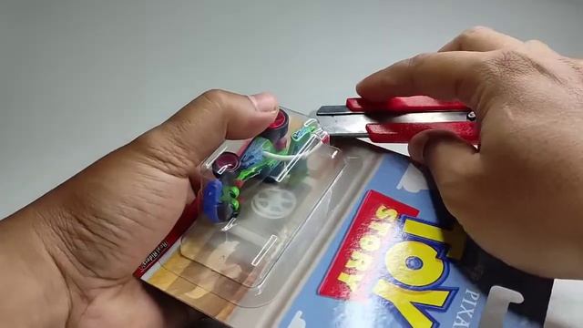 REVIEW HOT WHEELS RC CAR FROM TOY STORY смотреть онлайн