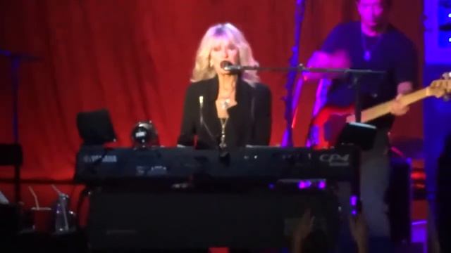 Lindsey Buckingham & Christine McVie | You Make Loving Fun (Fleetwood Mac) | live Greek LA 2017 смотреть онлайн