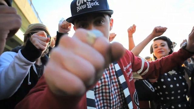 Mac Miller - "Knock Knock" Official Video смотреть онлайн