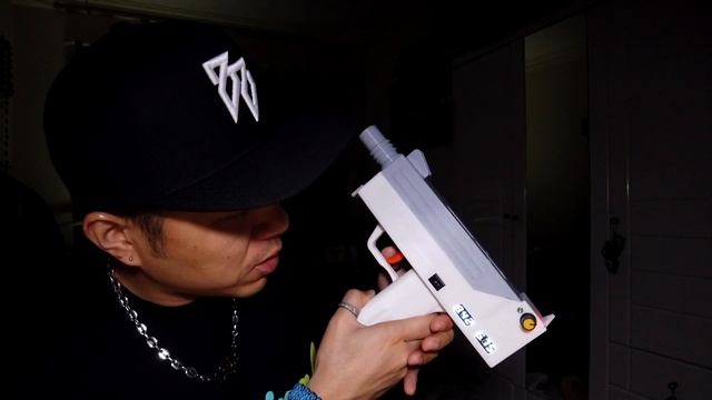 Nerf Mac-10 by CuteKeen смотреть онлайн