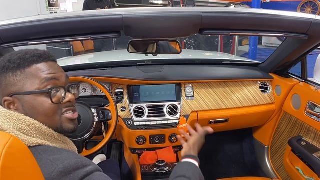 The Rolls-Royce Dawn is The Most Luxurious Convertible Ever! смотреть онлайн
