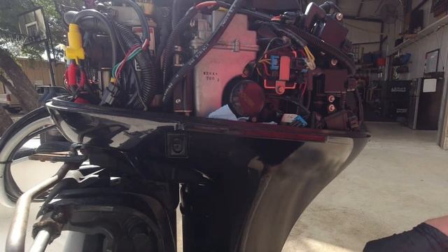Mercury 40 HP 4 Stroke Oil Change смотреть онлайн