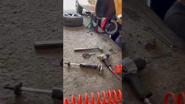 Установка спортивный,тормозные диски Brembo смотреть онлайн