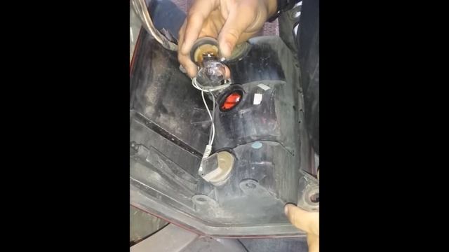 How to change a Chrysler Aspen light смотреть онлайн