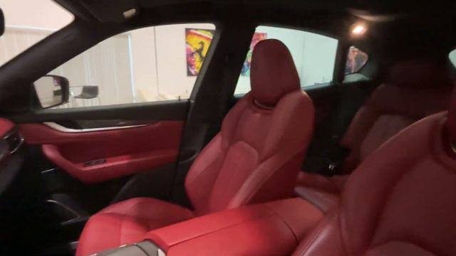 2020 Maserati Levante GranSport AWD 4dr SUV смотреть онлайн