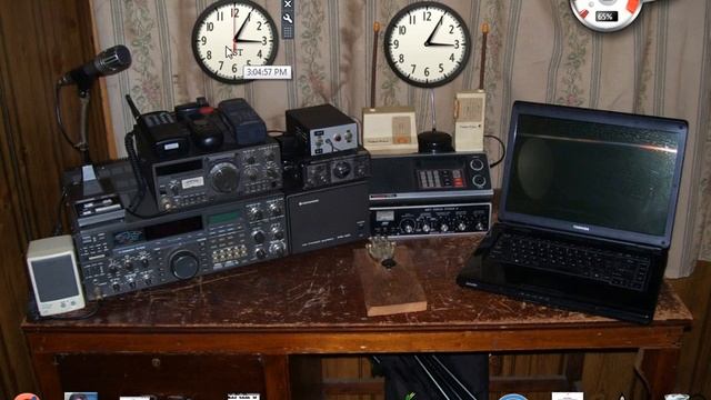 UTC & Local Clocks For Your Desktop смотреть онлайн