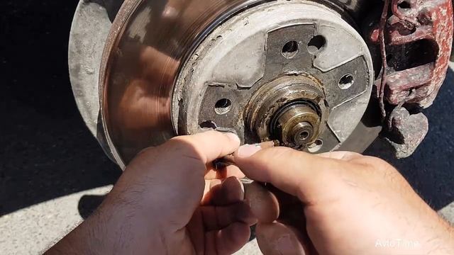 Как подтянуть гайку ступичного подшипника смотреть онлайн