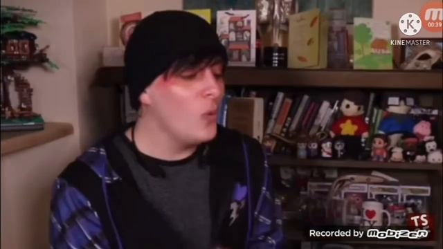 Virgil Sanders sings "The kids from yesterday" By My Chemical Romance смотреть онлайн
