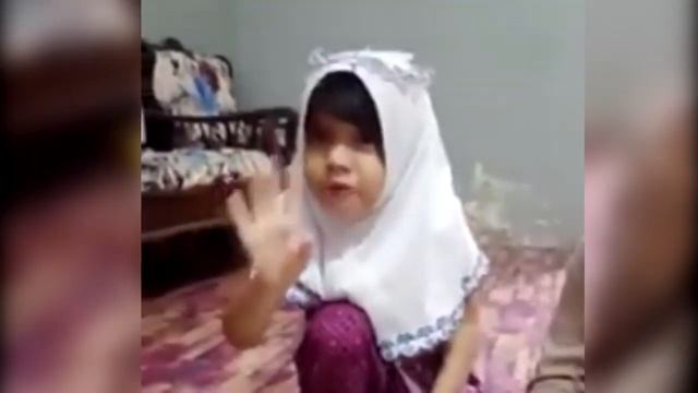 New Child Funny Video With Qari Saab | Qari sab apni ghalti b to mana Bachi na haad hi kr di смотреть онлайн