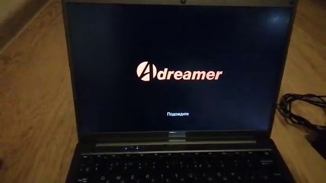Adreamer laptop gets uncharged and does not load смотреть онлайн