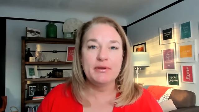 3 Small Shifts That Create HUGE Impact In Your Content | Content Creation Made Easy смотреть онлайн
