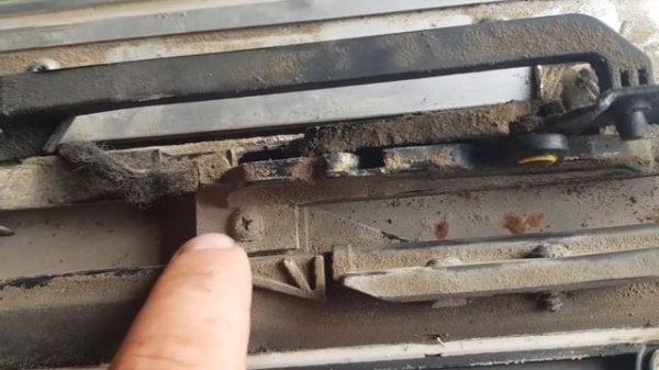 Замена тросика люка w210