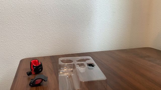 Joby GorillaPod Starter Kit, Flexible Mini Tripod with Smartphone Clamp, GoPro and Torch Mount 325g смотреть онлайн