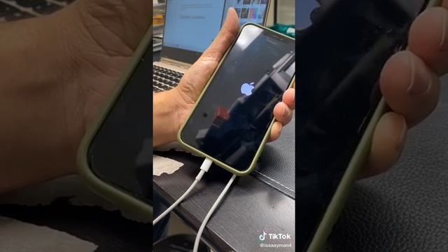 حل مشكلة اذا نسيت كلمة سر موبايلك | ايفونك بثواني وسهل جداً смотреть онлайн
