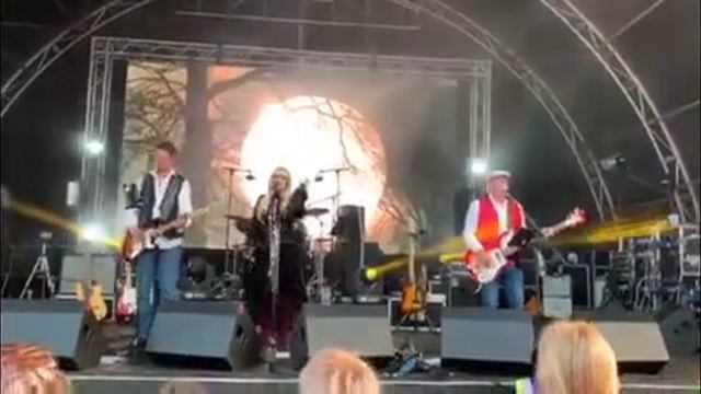 Seven Wonders - Fleetwood Mac Tribute Band смотреть онлайн
