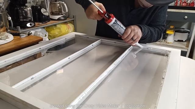 Piggy's Piddles Episode 42 Repairing an old window Part 3 смотреть онлайн