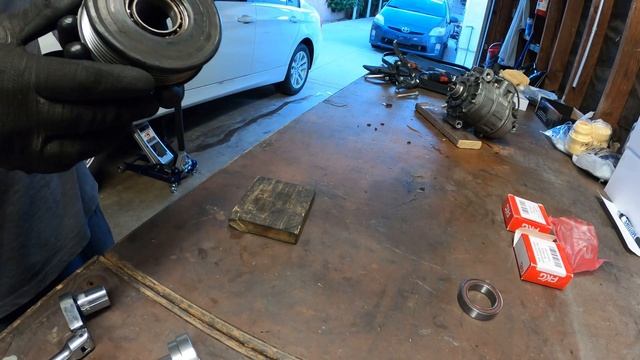BMW N52 замена подшипника A/C смотреть онлайн