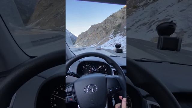 Hyundai Creta 🤦🏻♂️ кусок говна 💩 не едующего и не управляющего ведра 🪣 как люди ездят на этом? смотреть онлайн