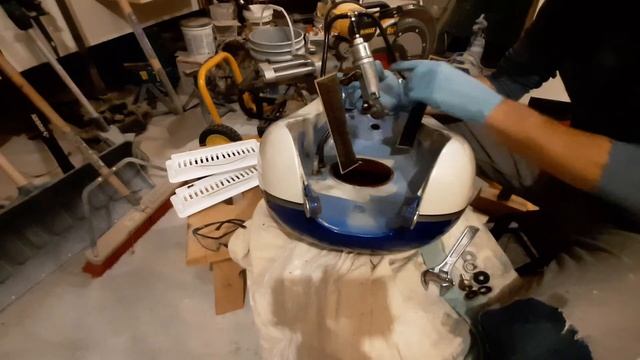 Replacing the fuel pump in a 2007 Victory Vegas смотреть онлайн