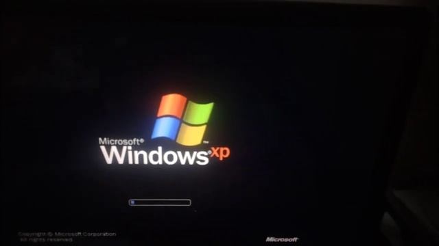 Booting up a Windows XP Computer from 2006 смотреть онлайн