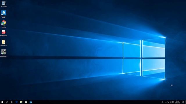 How to Hide Clock Windows 10 - Reduce Stress at Work - Easy and Simple! смотреть онлайн