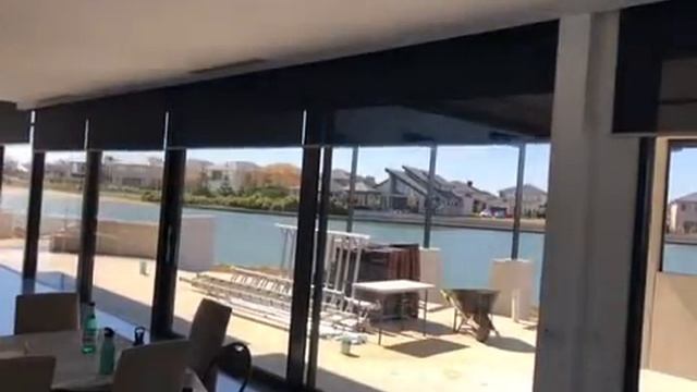 Motorised Roller Blinds Melbourne | Electric Sunscreen Blinds | Alfresco Blinds Co смотреть онлайн
