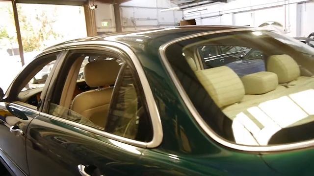 Jaguar XJ8 2004 3.5 litre V8 sedan смотреть онлайн