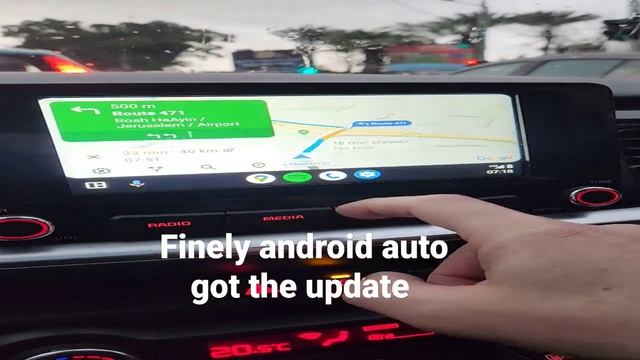 finely the new update for Android auto let you have split screen смотреть онлайн