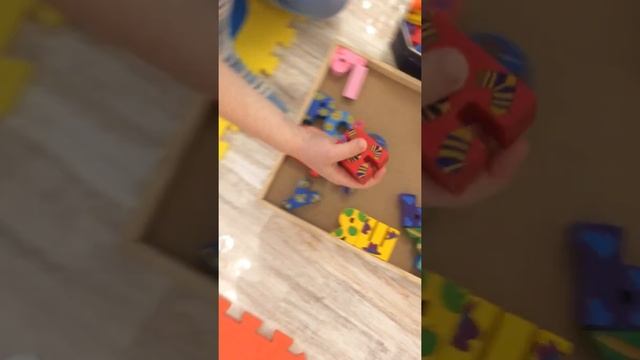 Русский алфавит. Учим буквы вместе с Ваней. смотреть онлайн