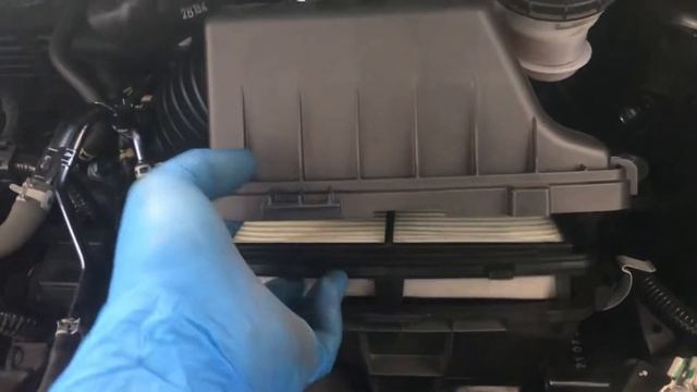 2022 Honda HRV Engine Air filter replacement смотреть онлайн