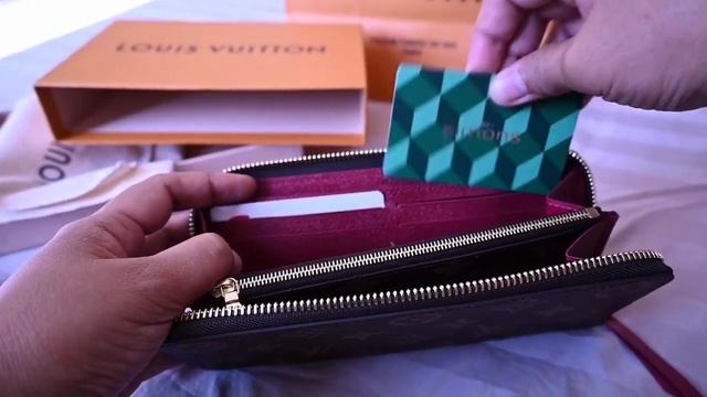 Louis Vuitton CLEMENCE WALLET Unboxing and Review, Alberta Canada смотреть онлайн