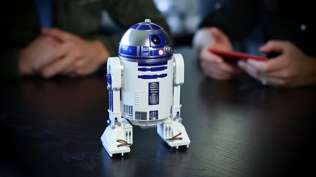 Unboxing the NEW Star Wars App-Enabled R2-D2 and BB-9E by Sphero смотреть онлайн