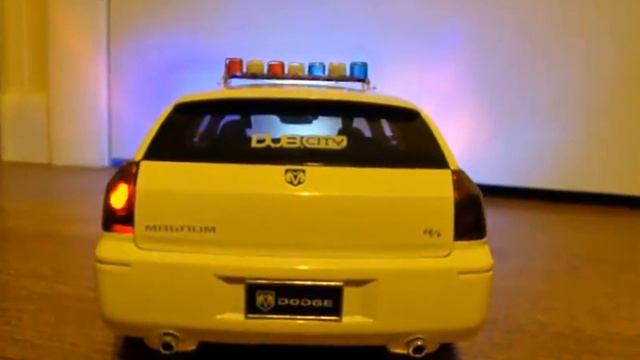 1/18 Dodge Magnum Custom Police Car W/ Lights with a USA RC Siren speaker sound battery смотреть онлайн