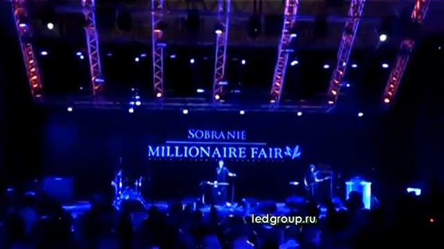 TESLA BOY (LIVE) смотреть онлайн