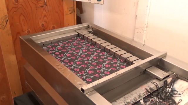 Pink & Grey Paisley смотреть онлайн