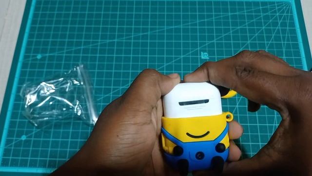 Unboxing of Apple 🍎 Airpods (2nd Generation) Case minion... смотреть онлайн